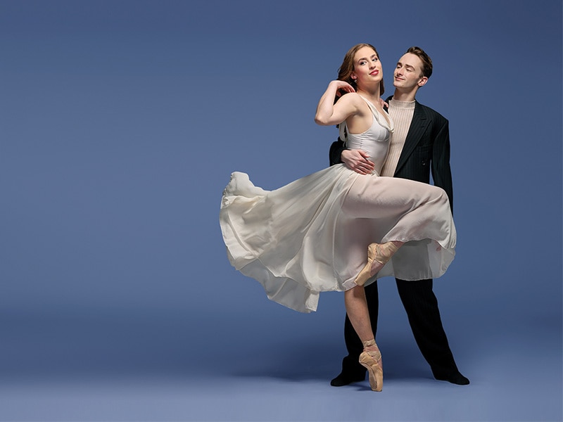 You're invited to Smuin's 2023 Gala! | Featured dancers: Yuri Rogers & Brennan Wall - Photo by Chris Hardy